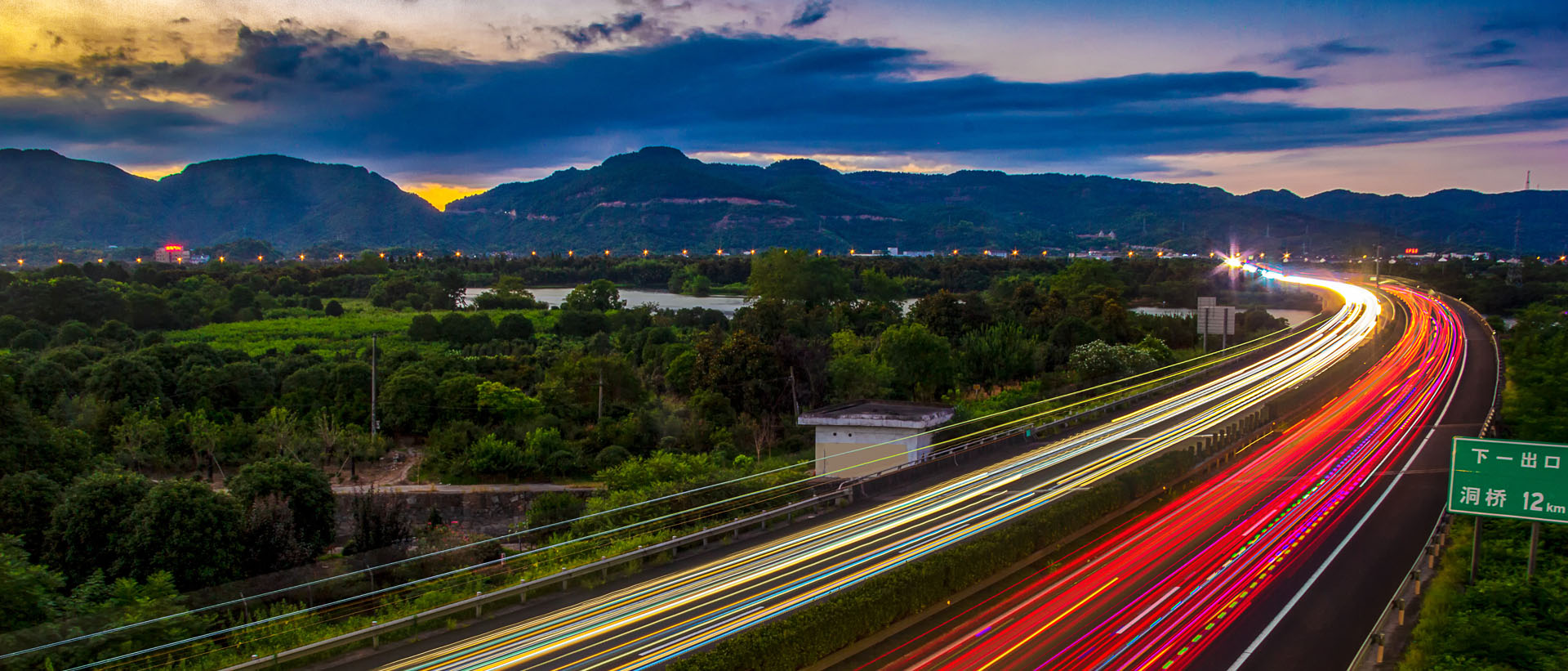 鋁型材工作臺(tái) 鋁型材工作臺(tái)